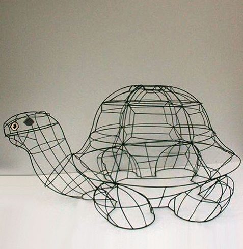 vezlys turtle topiary topiari augalu skulptura